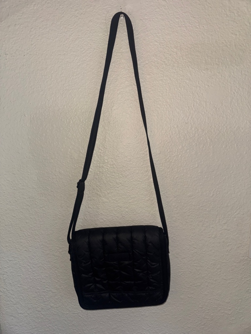 Hunter puffer Quilted Crossbody Shoulder Bag - Picture 2 of 7